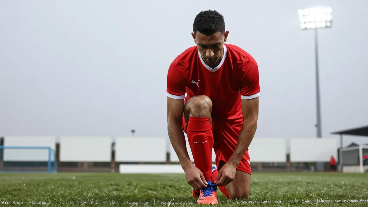 أعلن راني خضيرة اعتزاله اللعب الدولي مع منتخب تونس بعد مسيرة قصيرة استمرت ستة أشهر فقط، مؤكداً أن الوقت قد حان لإفساح...
