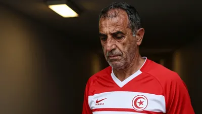أعلن الاتحاد التونسي لكرة القدم تأجيل مباراة اتحاد بنقردان ونادي حمام الأنف بسبب حادث غرق قارب مهاجرين، حيث فقد على الأقل...